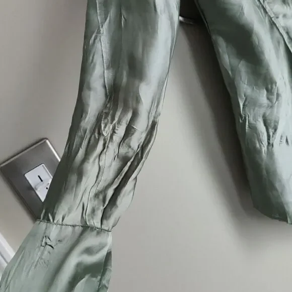 Zara silky rough edge diagonal top - Picture 3 of 8